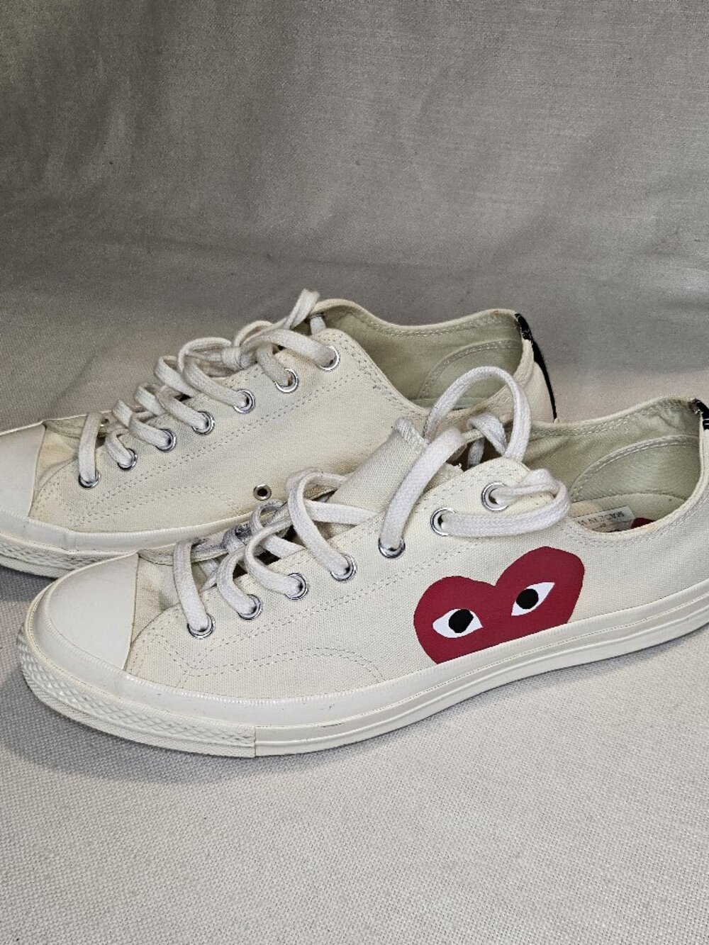 Converse x Comme Des Garcons Play Unisex Heart Sneakers - Size M12 /F14